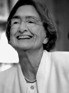 Prix Guizot du Conseil général du Calvados 2008 attribué à Arlette Jouanna pour La Saint-Barthélemy, les mystères d’un crime d’état. Photo François Louchet. Prix Guizot du Conseil général du Calvados 2008 attribué à Arlette Jouanna pour La Saint-Barthélemy, les mystères d’un crime d’état. Photo François Louchet.